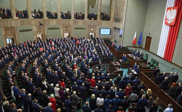 Pierwsze posiedzenie Sejmu. Kaczyński: Podsumowałbym to tak - koniec opozycji totalnej