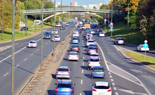 Pierwsze utrudnienia związane z modernizacją wiaduktów praskiej Trasy Łazienkowskiej