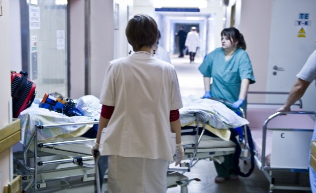 ​Pierwsze wyroki w sprawie podwyżek dla pielęgniarek. "Możemy zmieniać szpitale"