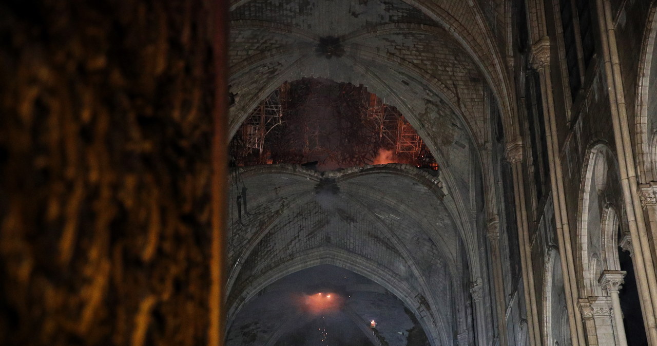Pierwsze zdjęcia z wnętrza Notre Dame po pożarze 