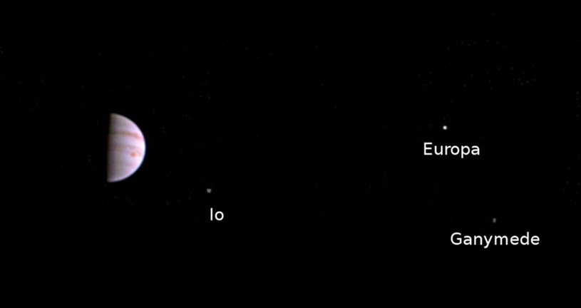 Pierwsze zdjęcie otrzymane z sondy Juno /NASA