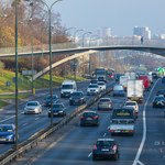 Pierwszeństwo przy zmianie pasa ruchu na środkowy. Niektórzy są zaskoczeni