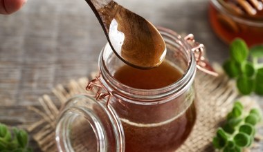 Pierwszorzędna mikstura na jesienny katar i kaszel. Babcie mówiły na nią "penicylina ubogich"