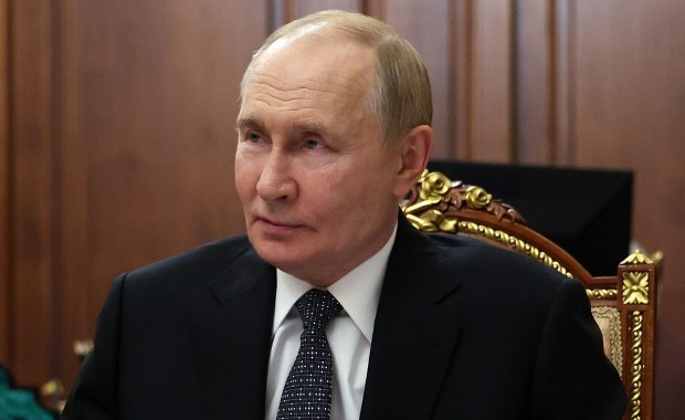 "Pierwszy atak na tak dużą skalę". Rosja wchodzi w głąb Ukrainy