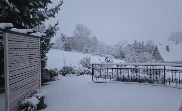 Pierwszy atak zimy. Na południu kraju zrobiło się biało 