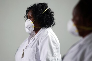 Pierwszy Brytyjczyk z ebolą ewakuowany do kraju