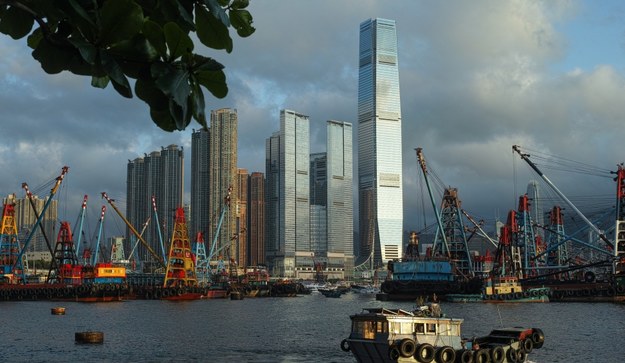 Pierwszy kwartał jest gorszy nawet od wyniku osiągniętego w trzecim kwartale roku 1998, gdy w związku z azjatyckim kryzysem finansowym gospodarka Hongkongu skurczyła się o 8,3 proc. /JEROME FAVRE /PAP/EPA