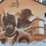 Pierwszy mural upamiętnia 550-lecie uzyskania praw miejskich