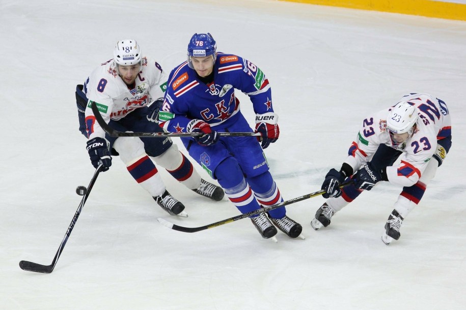 Pierwszy od lewej Wojtek Wolski /PAP/RUSSIAN LOOK /PAP/EPA