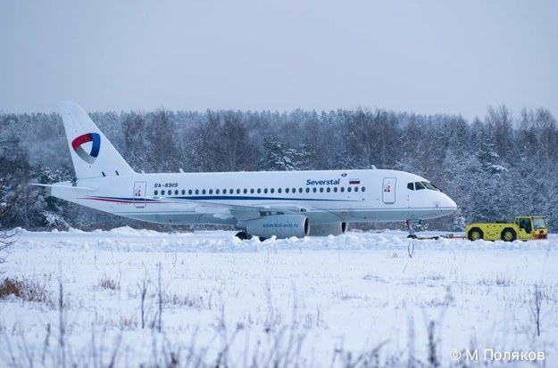 Pierwszy SSJ100 przeniesiony do Severstal Airlines /http://www.scac.ru/ru/ /