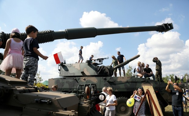 Pierwszy taki dzień w wojsku. Doczekał się nawet własnej piosenki!