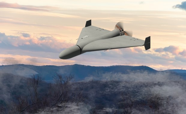 Pierwszy taki incydent w kraju NATO. Dron spadł na budynek