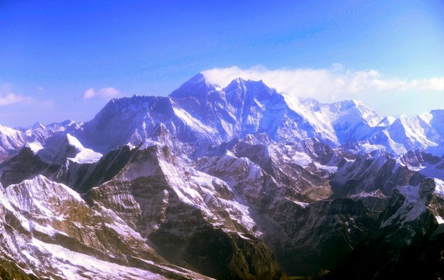 Pierwszy wywiad z Mount Everestu okazał się pechowy /SABINA BHATTRAI /PAP/EPA