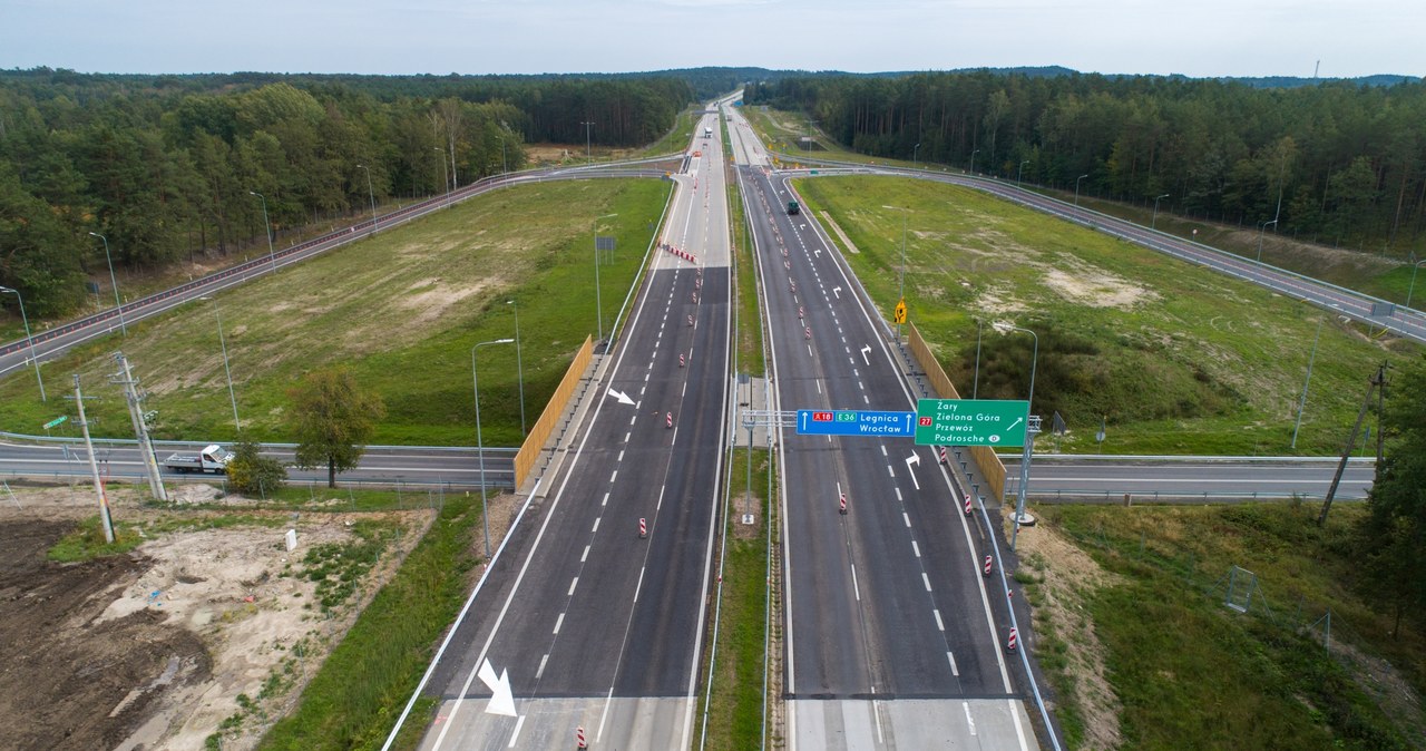 Pierwszy z czterech odcinków A18 już gotowy /GDDKiA