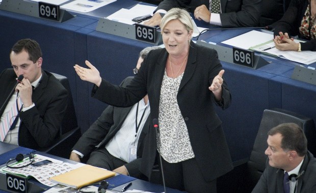 Pies pożarł kota. Afera na szczycie skrajnej prawicy!