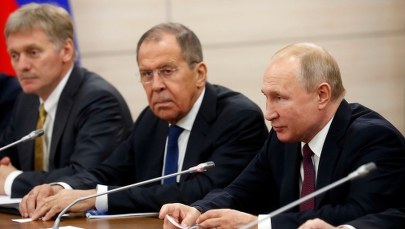 Pieskow jedno, Ławrow drugie. Chodzi o zawieszenie broni w Ukrainie