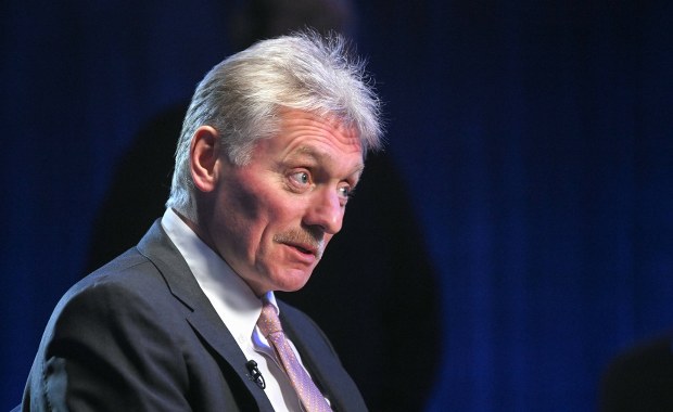 Pieskow odpowiada na oświadczenie Estonii. W tle broń jądrowa