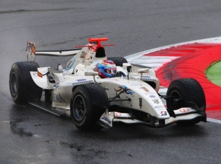 PIetrow w swoim bolidzie GP2 Series /Getty Images/Flash Press Media