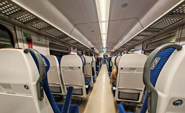 Piętrowe pociągi w Polsce. PKP Intercity wybrało ofertę