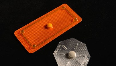 Pigułka "dzień po" od 15. roku życia. Minister podpisał rozporządzenie