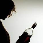 Pigułką w alkoholizm? Preparat blokuje głód alkoholowy i łagodzi objawy odstawienia