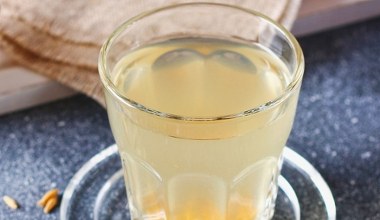 Pij codziennie na czczo. Jelita będą dobrze pracować, tłuszcz na brzuchu zacznie znikać