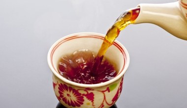 Pij regularnie zamiast kawy. Serce i jelita będą zaopiekowane, stresu i kilogramów ubędzie