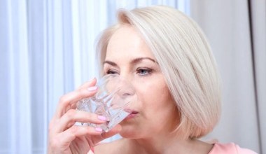 Pij wieczorem zamiast herbaty. Do lata pozbędziesz się zbędnych kilogramów