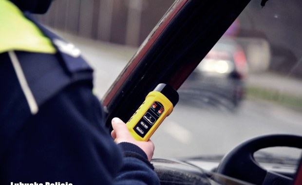 Pijana 73-latka jechała pod prąd. Niewiarygodne, ile miała promili