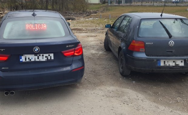 Pijana i bez prawa jazdy wiozła w aucie troje dzieci