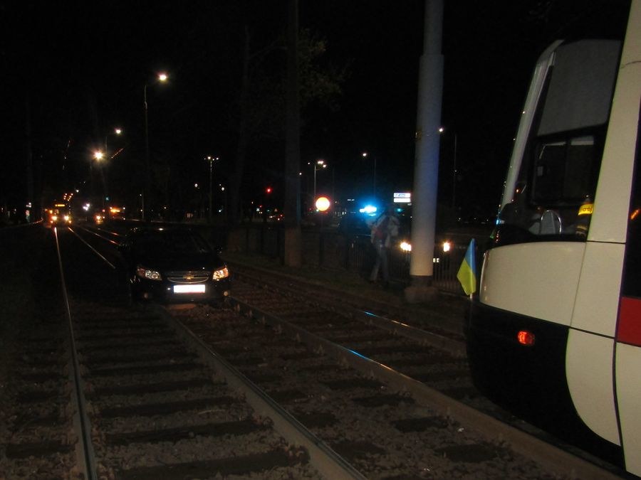 Pijana kobieta wjechała na tory tramwajowe /Gdańska policja /Materiały prasowe