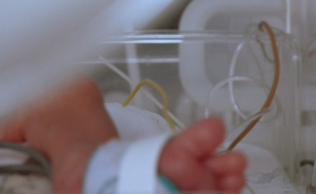 Pijana matka urodziła dziecko. Miało pół promila alkoholu w organizmie