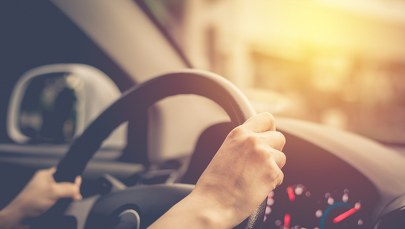 Pijana matka za kierownicą. Wiozła do szkoły dwoje dzieci