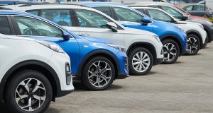 Pijani kierowcy zostawiają po sobie miliony. Skarbówka sprzedaje ich auta za grosze