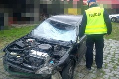 Pijany 16-latek spowodował wypadek samochodowy