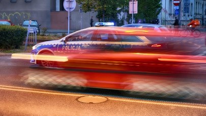 Pijany 17-latek bez prawa jazdy rozbił auto. Dwie osoby w szpitalu