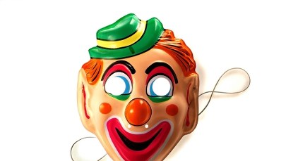 Pijany 33-latek chciał w przebraniu klauna nastraszyć kolegów. Pomylił ich z policjantami