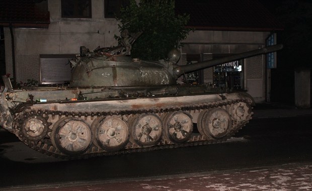 Pijany "czołgista" z Pajęczna z zarzutami i kłopotami finansowymi 