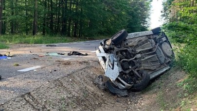 Pijany kierowca stracił kontrolę nad samochodem i dachował