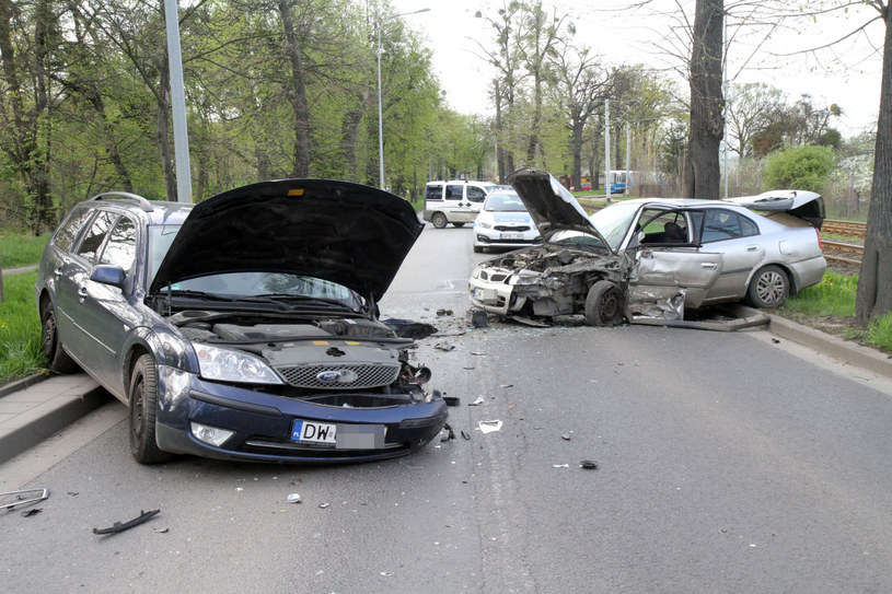 Pijany kierowca to zagrożenie dla siebie i innych uczestników ruchu /Jarosław Jakubczak / Polska Press /East News