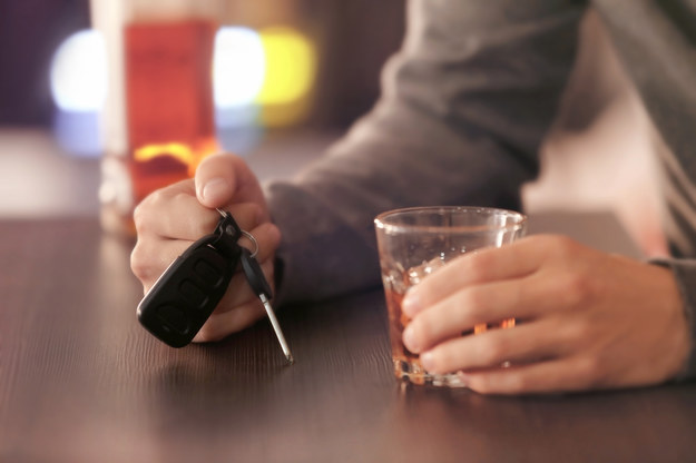 Pijany kierowca /Shutterstock