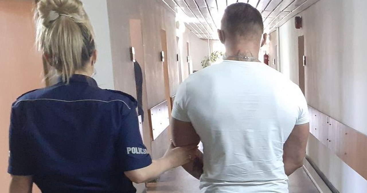 Pijany mężczyzna sam zgłosił się na policję, by... poinformować o kradzieży auta /Policja