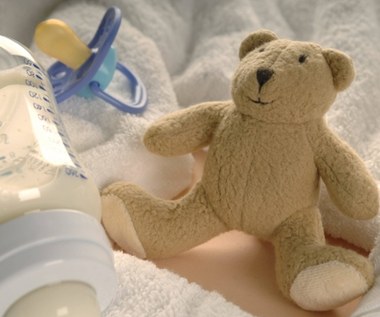 Pijany ojciec skrzywdził półrocznego synka. Sąd wydał wyrok