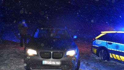 Pijany ojciec z małymi dziećmi uciekał przed policją