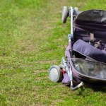 Pijany rowerzysta wjechał w wózek. 2-latek wypadł na drogę