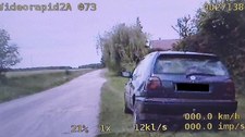 Pijany z zakazem prowadzenia wiózł trzeźwego. Trzeźwy miał prawo jazdy…