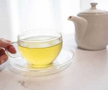 Piję rano zamiast mocnej kawy. Mam więcej energii, łatwiej się koncentruję, a w pasie jest luźniej