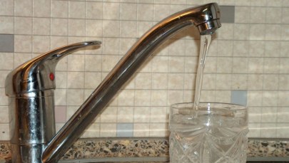 Pijemy... plastik. Szokujące dane