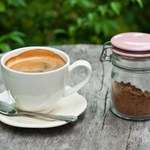 Pijesz kawę na pusty żołądek? Sprawdź co ci grozi 