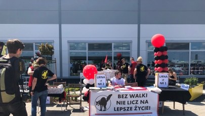 Pikieta przed magazynem Amazon pod Poznaniem. Chodzi o zmiany w warunkach zatrudnienia 